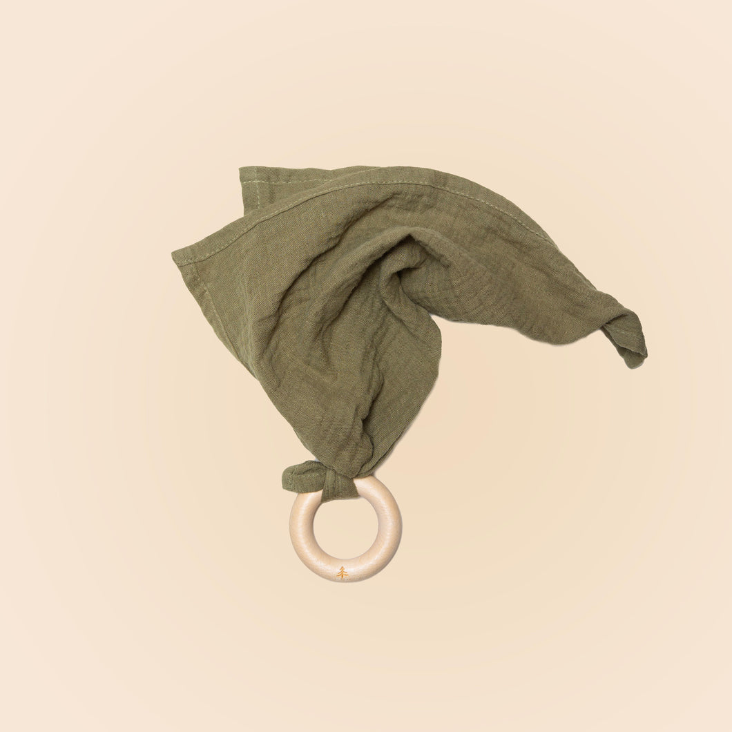 Teether with muslin